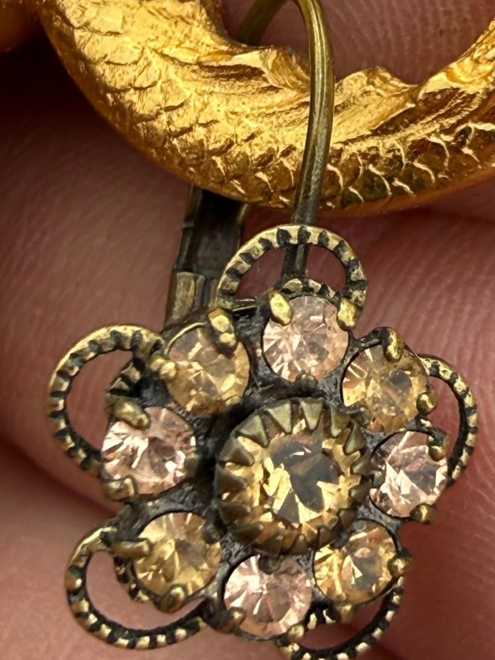 Vintage Kenny Ma San Francisco Signed Earrings Champagne Rhinestone Flower